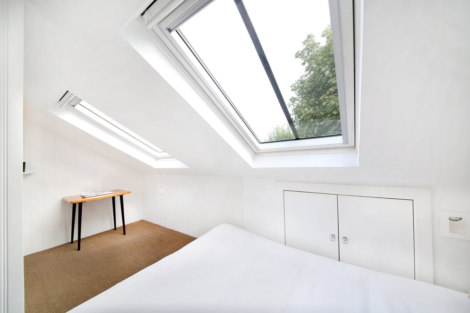 House Elsley Road in Greater London