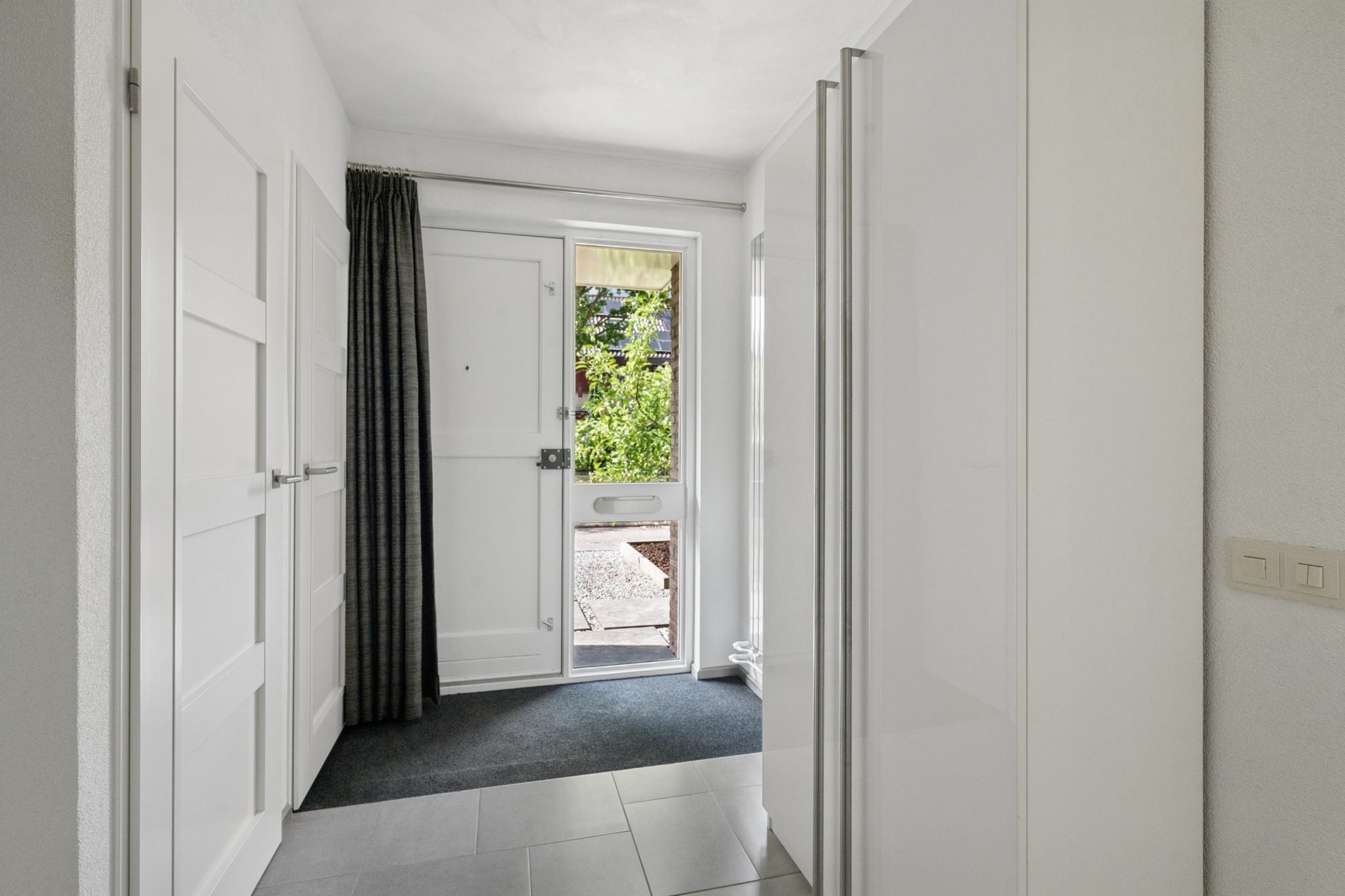Tussenwoning te koop: 't Hazeveld 101, Nijkerk