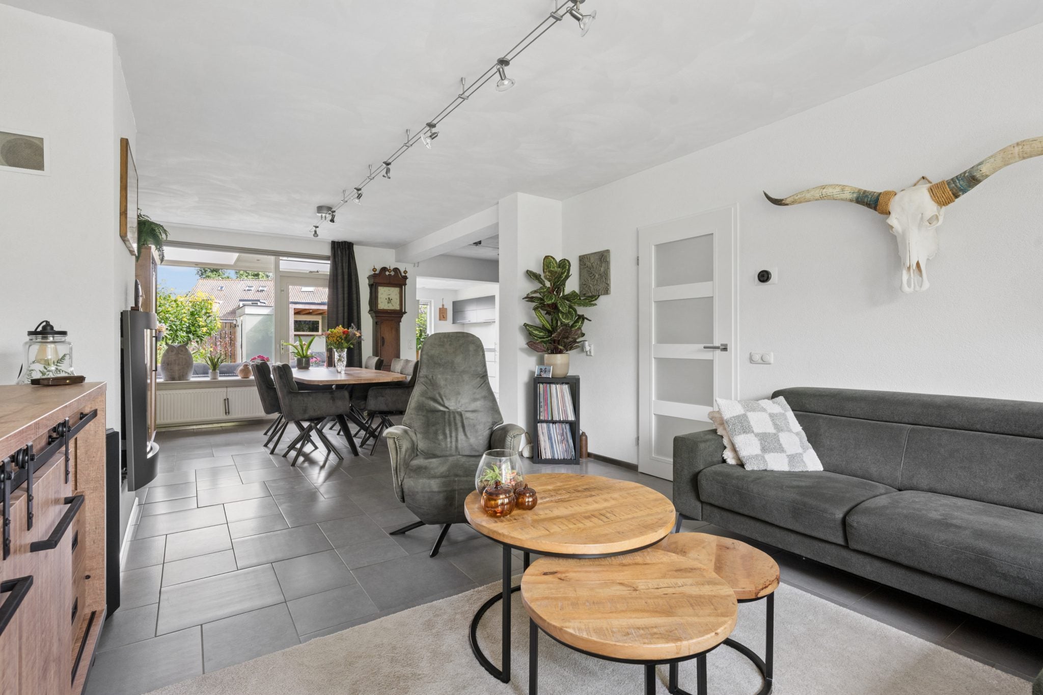 Tussenwoning te koop: 't Hazeveld 101, Nijkerk