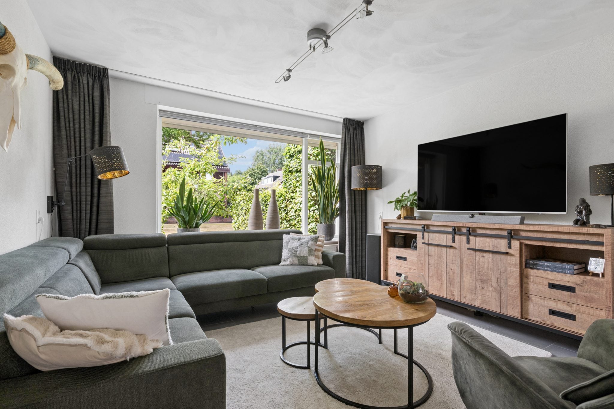 Tussenwoning te koop: 't Hazeveld 101, Nijkerk
