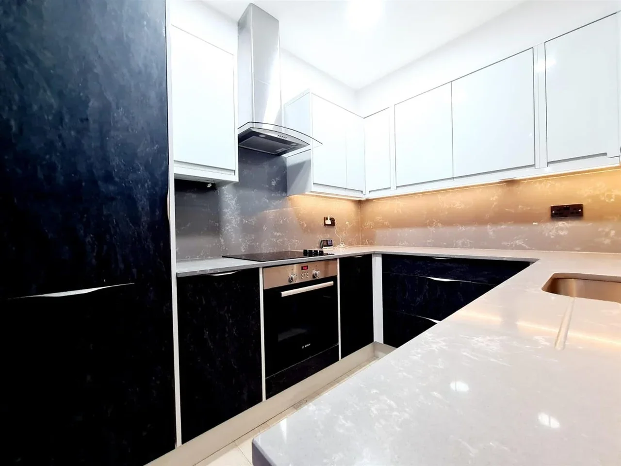 Flat Crossbrook Street in Cheshunt