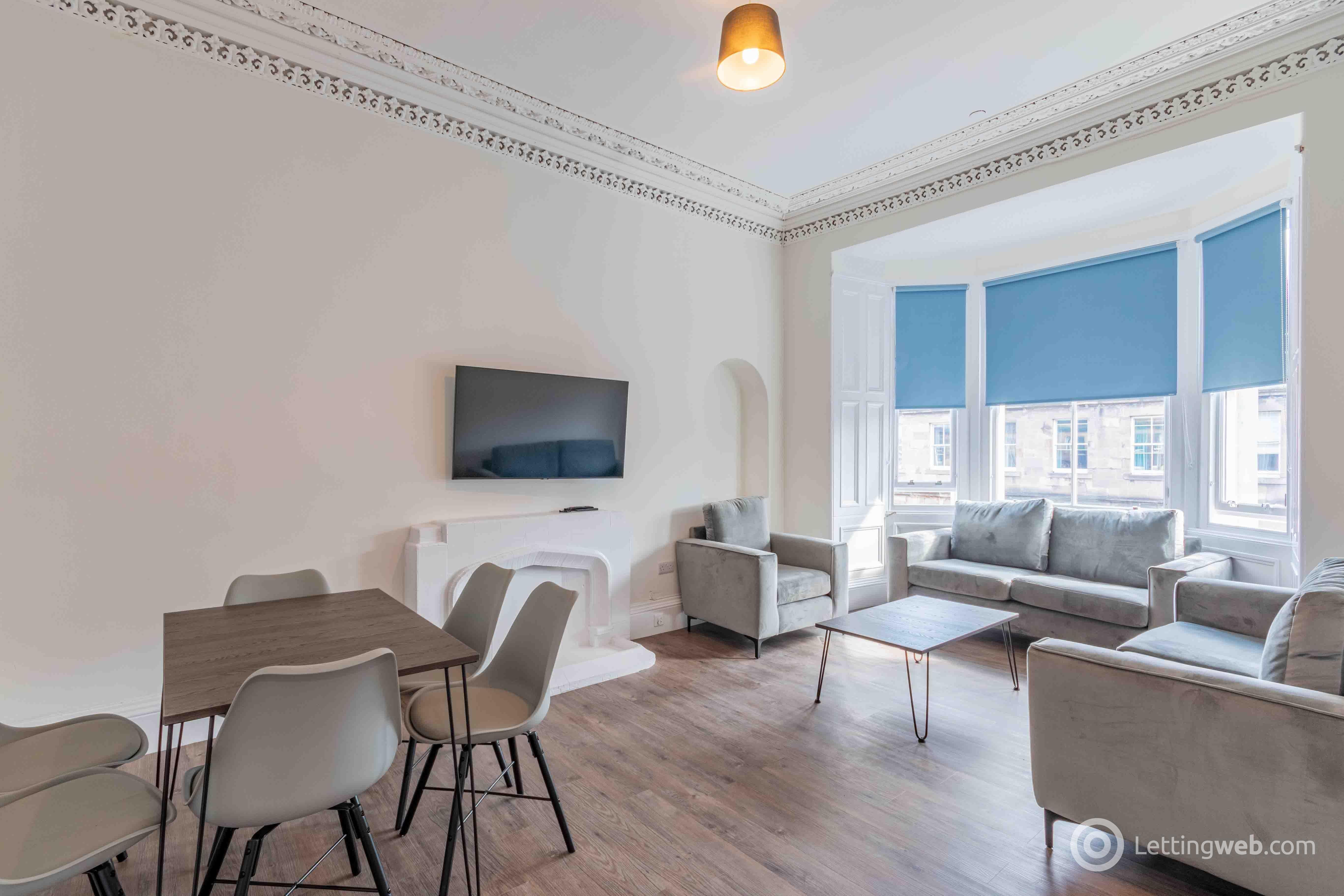 Room South Clerk Street in Edinburgh