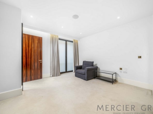 Flat St Edmund's Terrace in Greater London