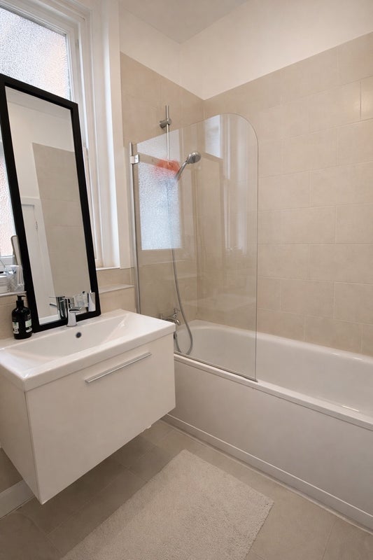 Room Randolph Avenue in City of Westminster