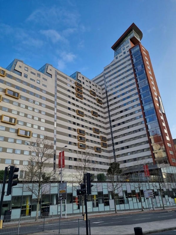 Room International Way in Greater London