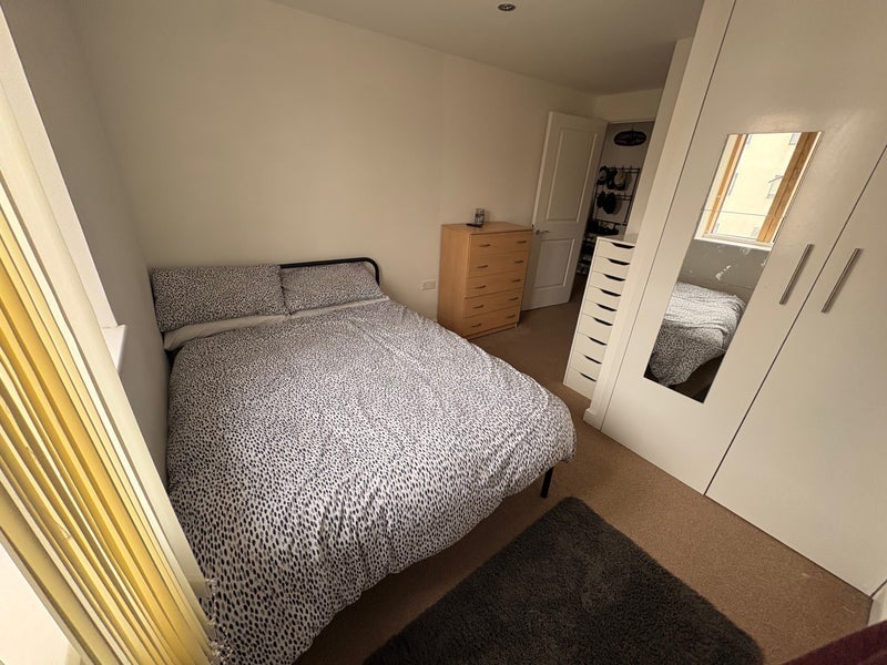 Flat Durnsford Road in Greater London