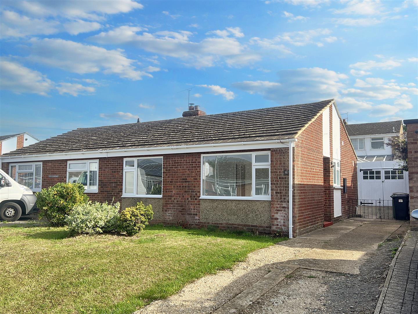 House Stoney Place Close in Bozeat