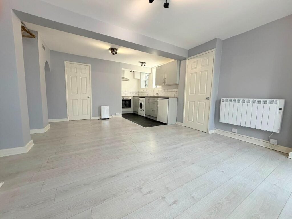 Flat Southover Street in Brighton