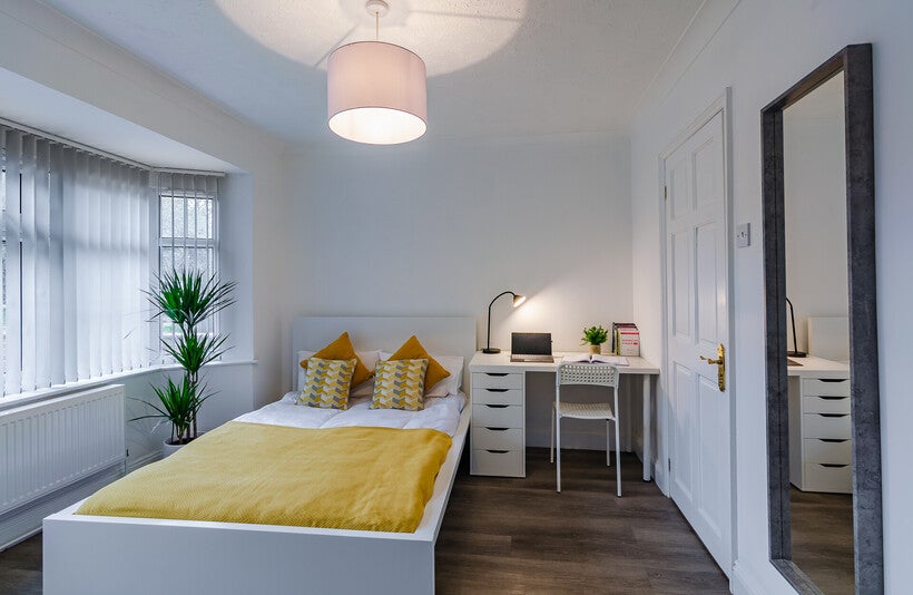 Room Dereham Road in Norwich