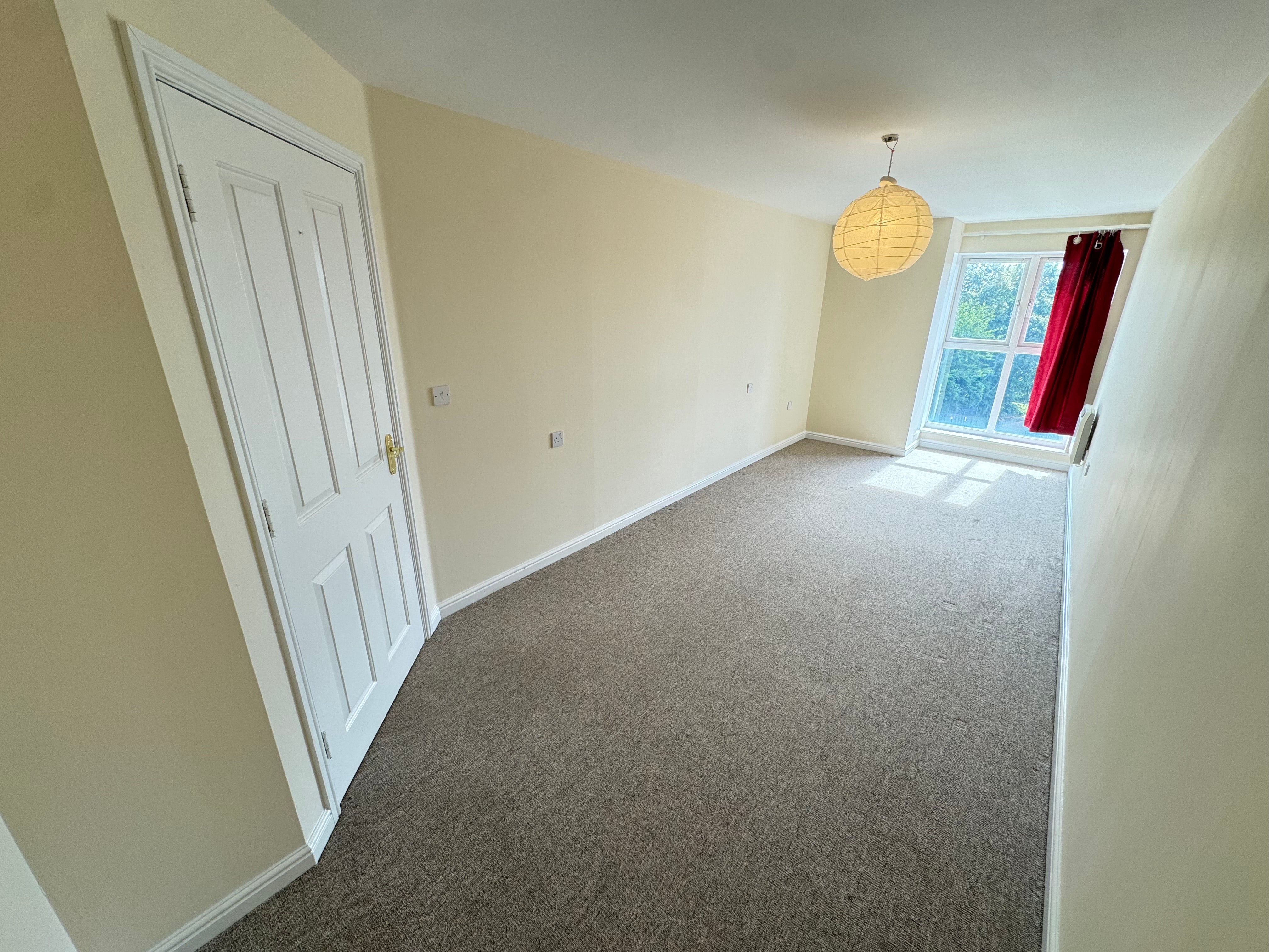 Flat Fishponds Road in Bristol