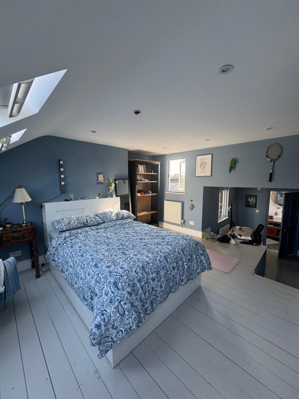 Room Adley Street in Greater London