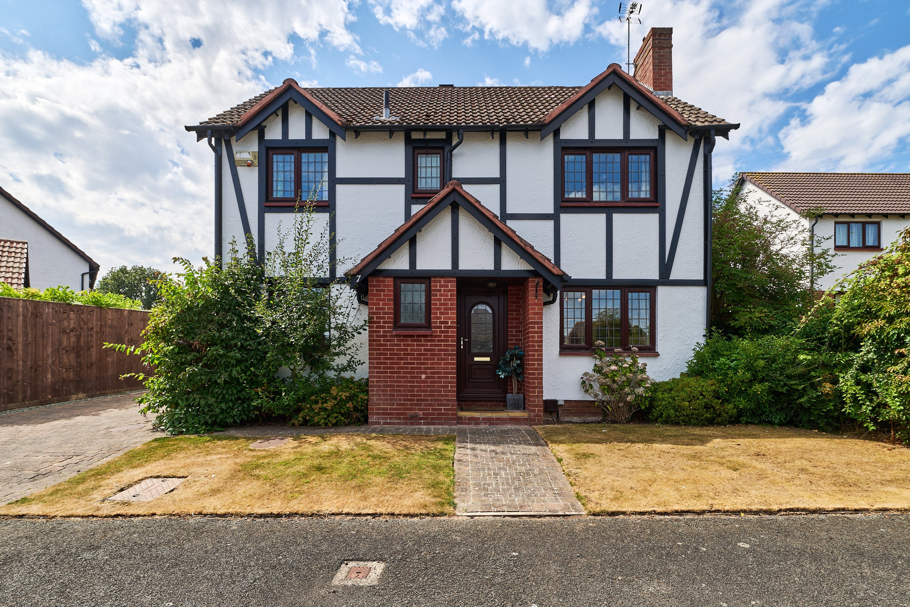 House Delves Walk in Huntington