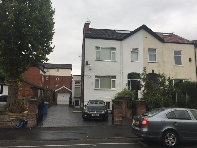 Room Montague Road in Trafford