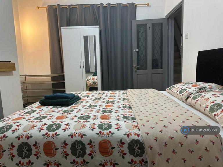 Room Pembroke Street in Salford