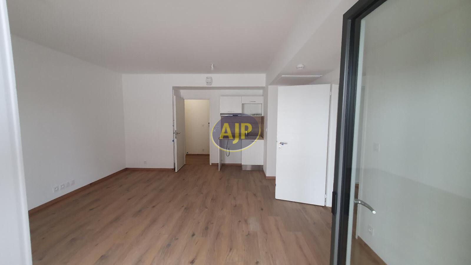Appartement Impasse de la Carmaletterie à Dun-le-Poëlier