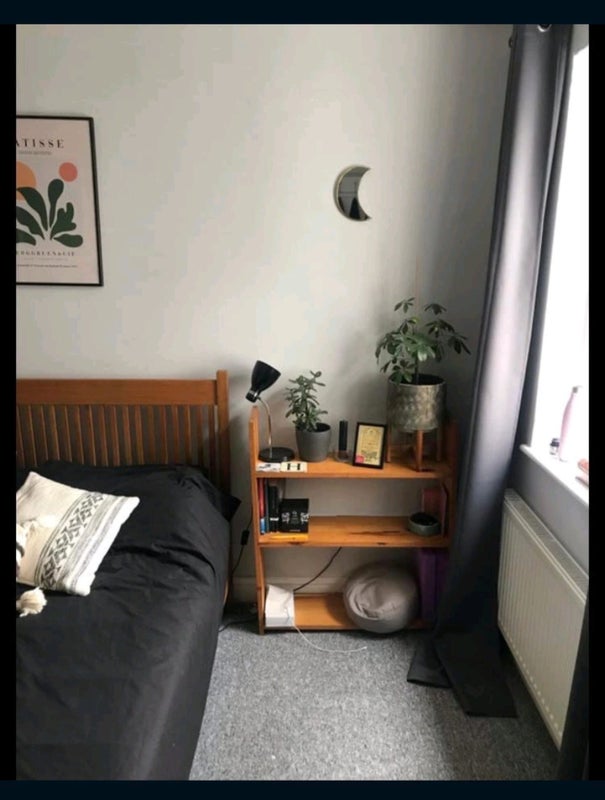 Room Luckwell Road in Bristol