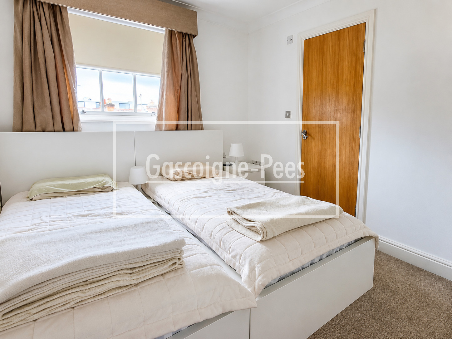 Flat Onslow Street in Guildford