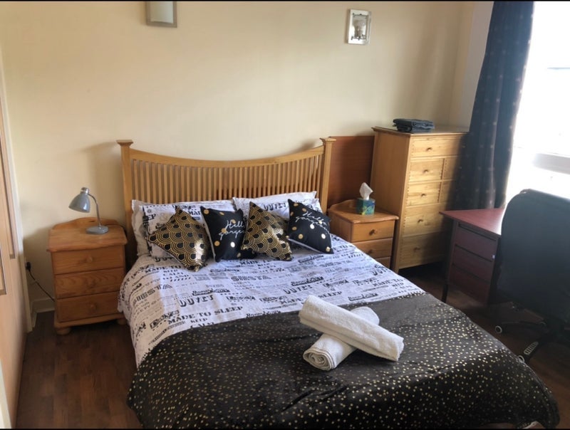 Flat Hawkhill Close in City of Edinburgh