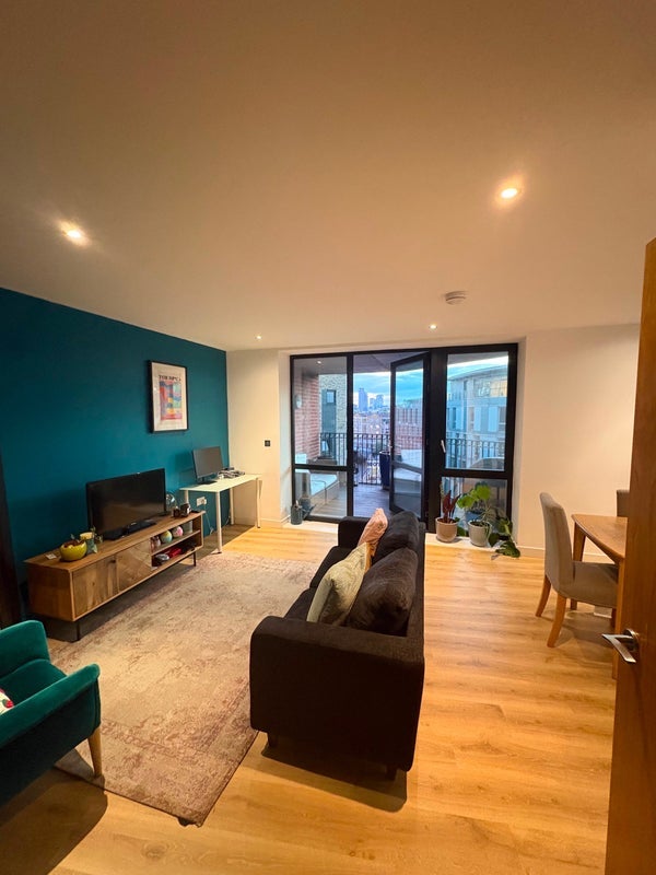 Room Buckhurst Street in Greater London