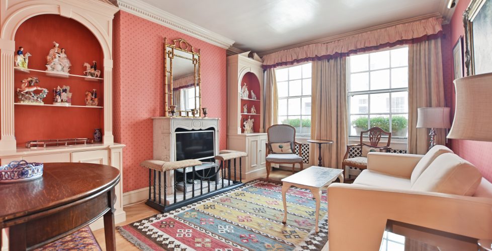 Flat Ebury Street in City of Westminster