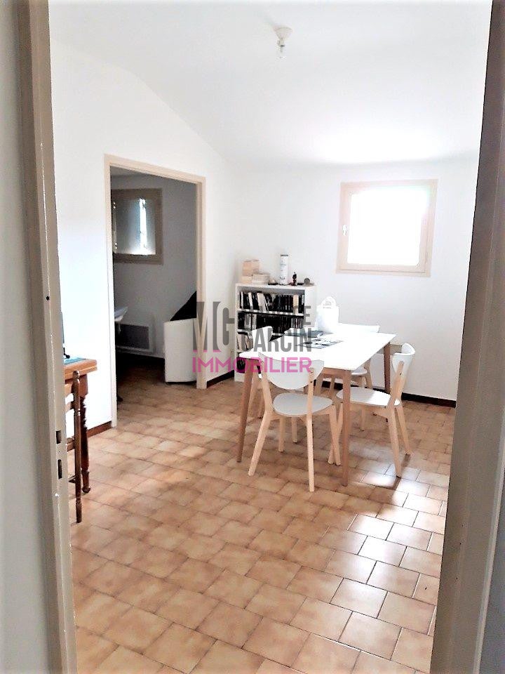 Appartement Place du Portalet à Pernes-les-Fontaines