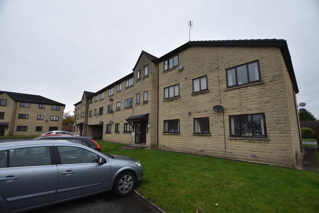 Flat Ravenscar Walk in Farnworth