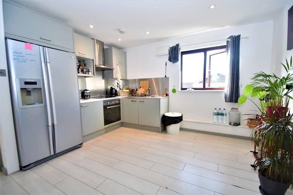 Flat Upper Brook Drive in Fareham