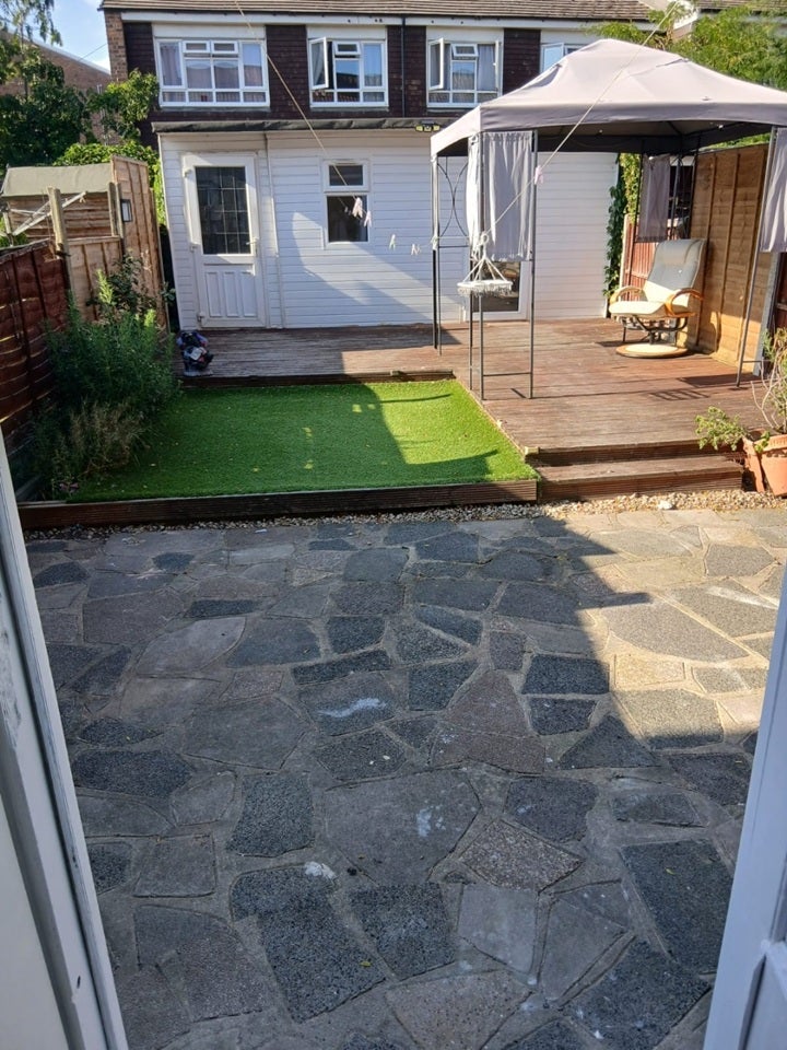 Room Green Lane in Greater London