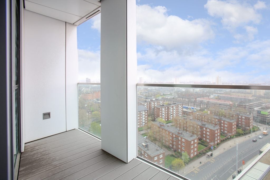 Flat Wandsworth Road in Greater London