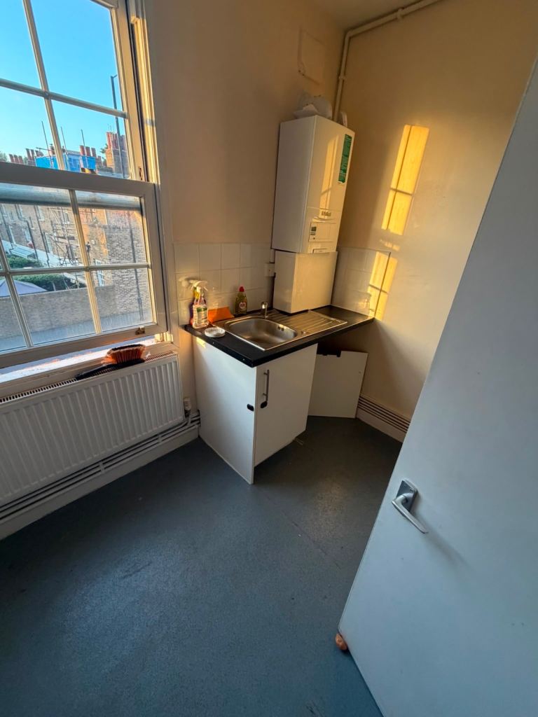 Flat Newent Close in Greater London