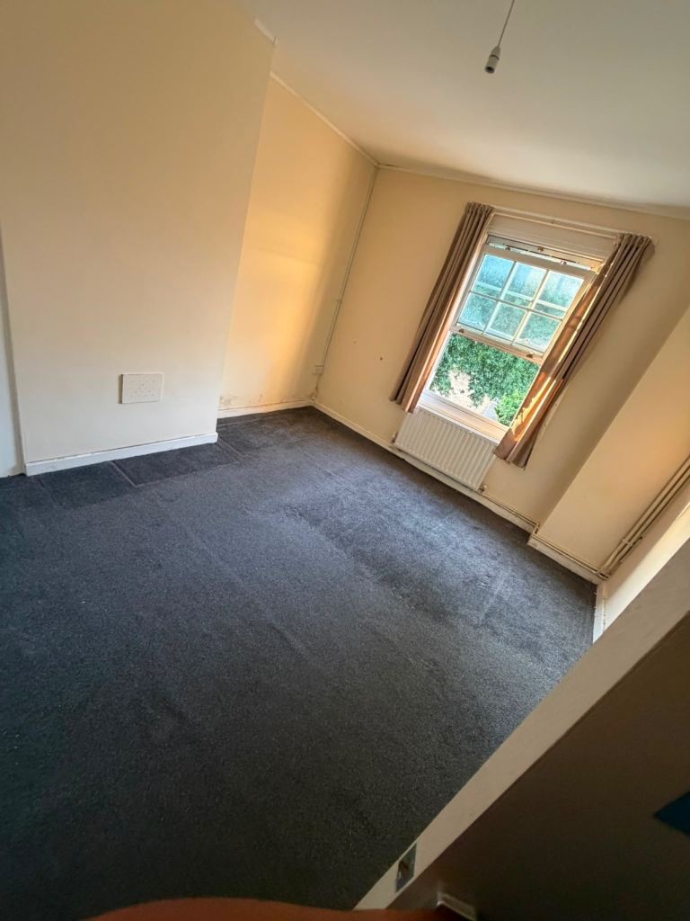 Flat Newent Close in Greater London