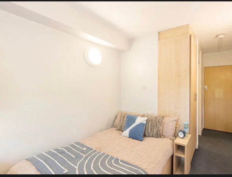 Room Charlotte Road in Sheffield
