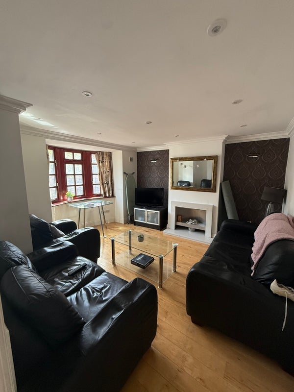 Room Culverden Road in Greater London