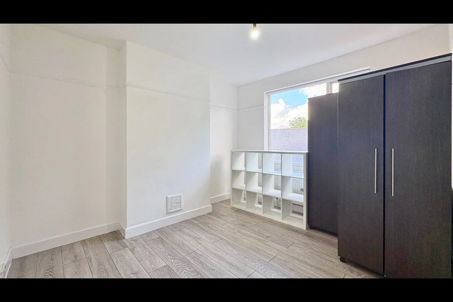 Flat Lyham Road in Greater London