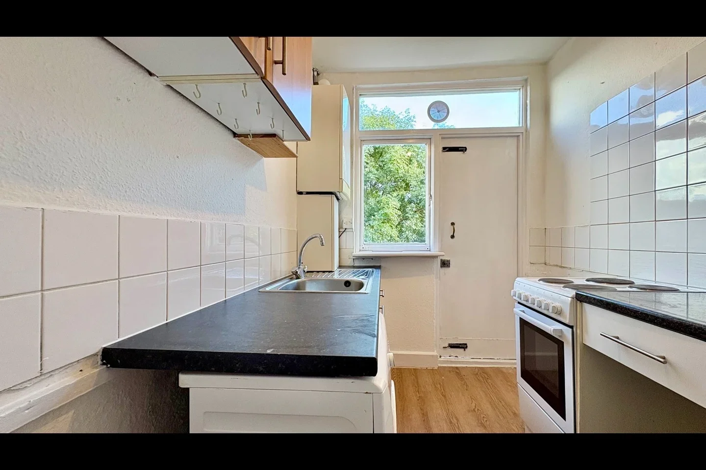 Flat Lyham Road in Greater London
