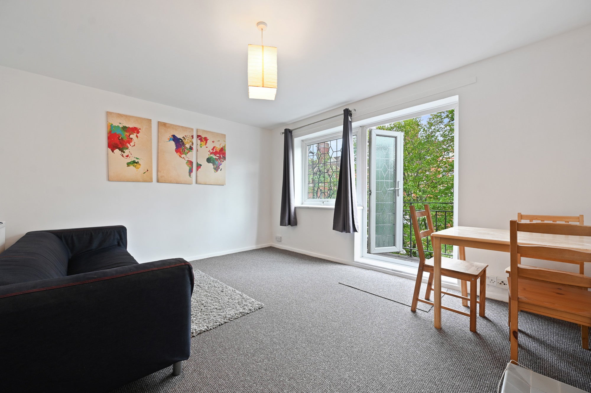 Flat Nightingale Lane in Greater London