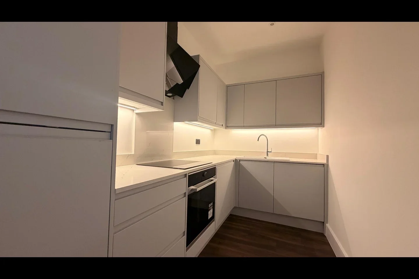 Flat Harrow Road in City of Westminster