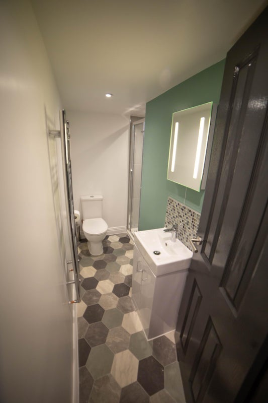 Room Charles Street in Maidstone