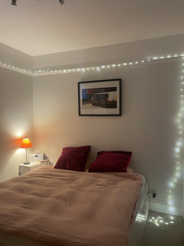 Room Shoot-up Hill in Greater London