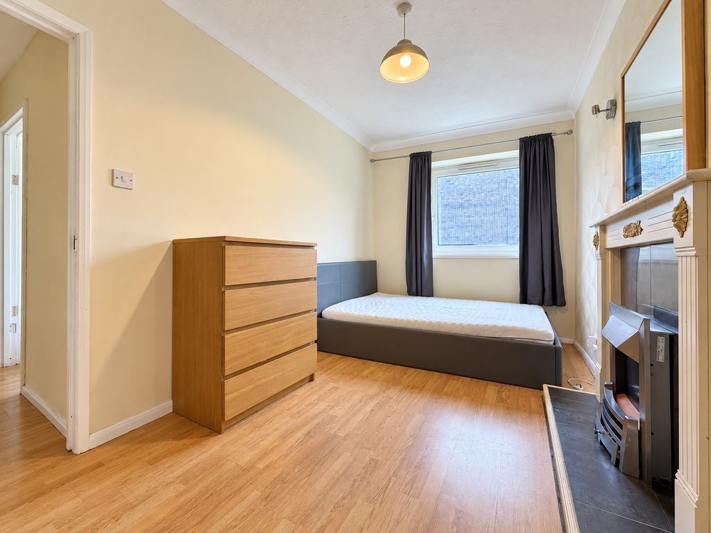 Flat Abbey Street in Greater London