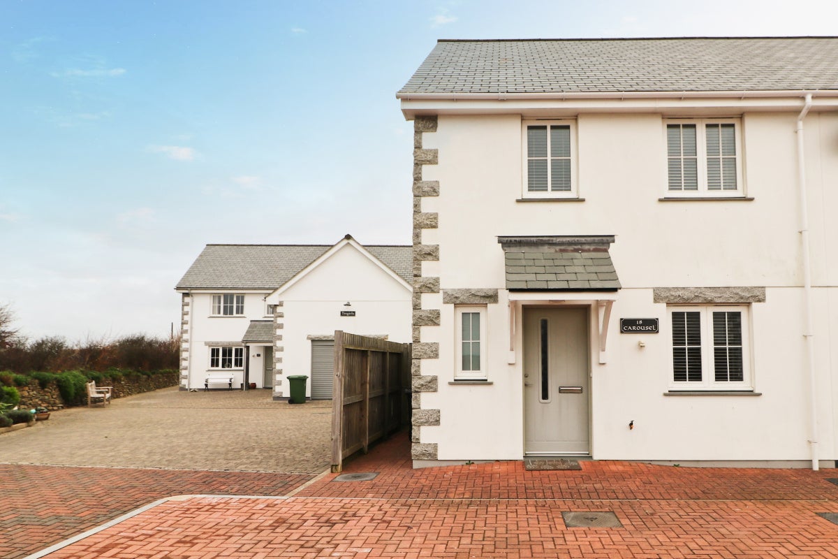 House Fairfield in Constantine Bay