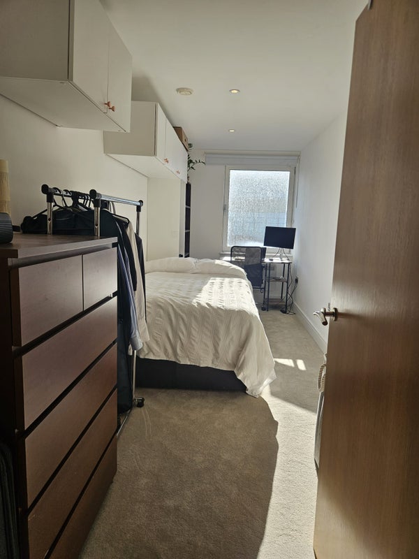 Room Drayton Park in Greater London
