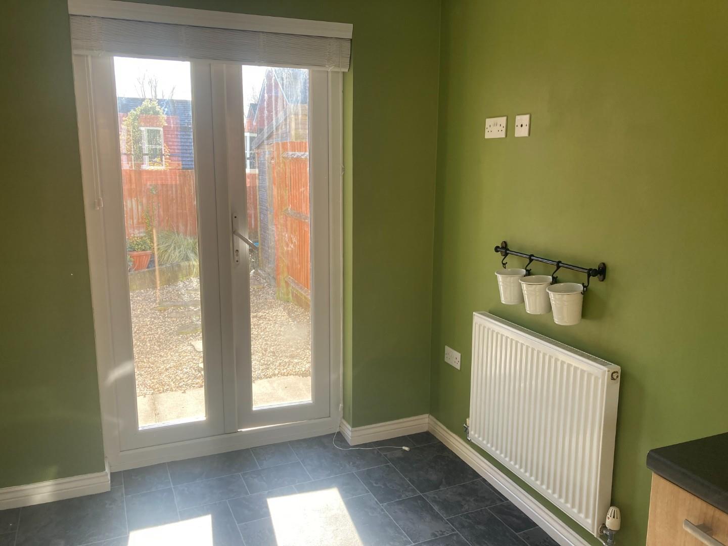 Flat Marcroft Road in Swansea