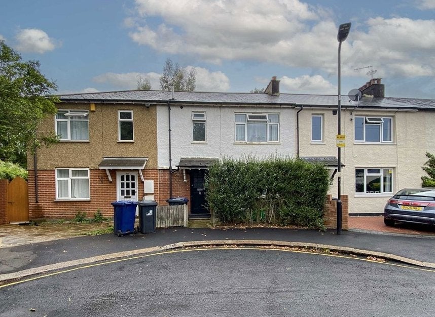 House Cedar Grove in Greater London