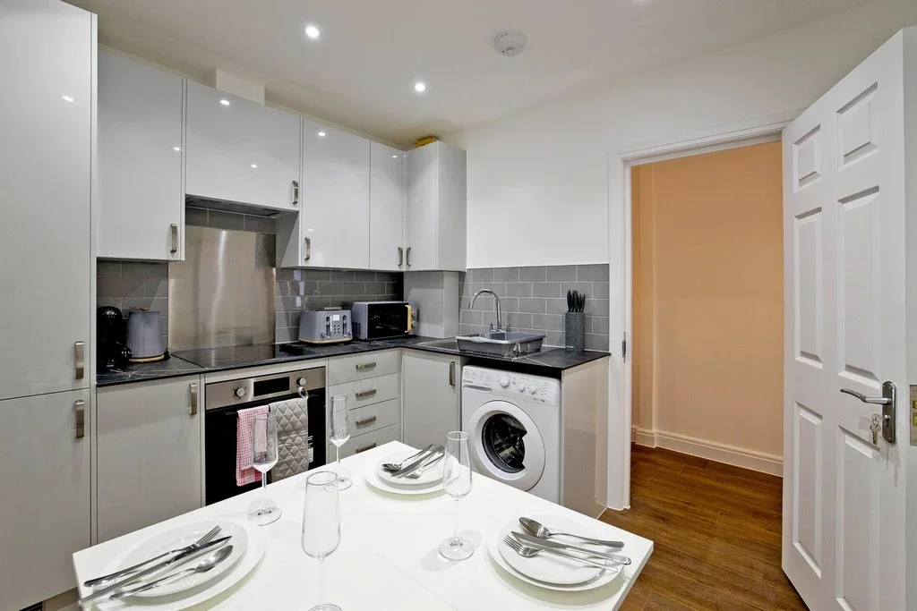 Flat Woodberry Grove in Greater London