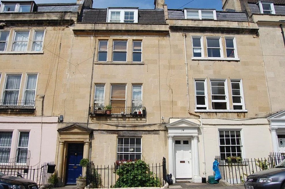 Flat Rivers Street in Bath