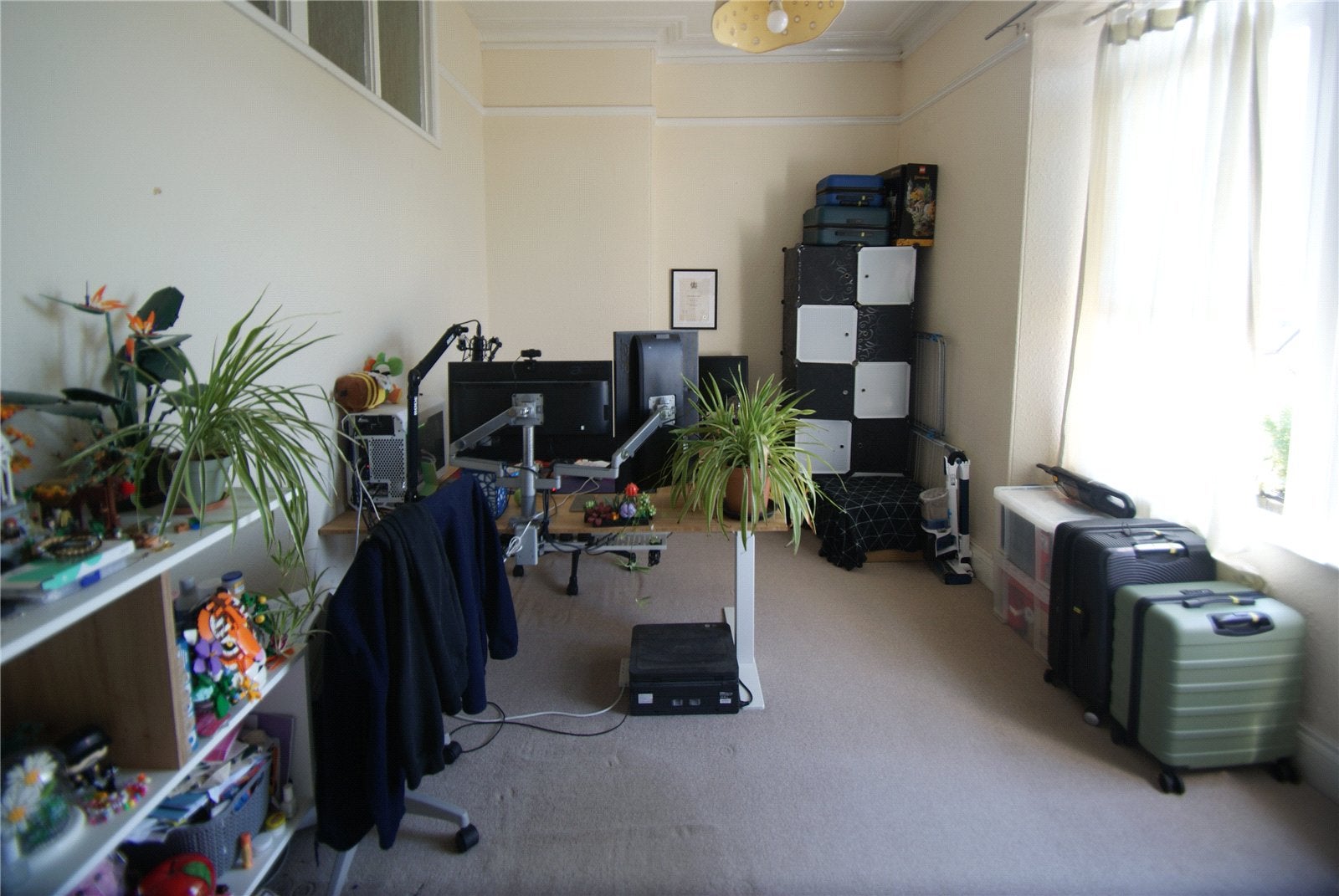 Flat Redland Road in Bristol