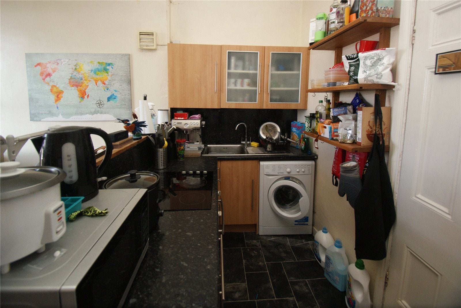Flat Redland Road in Bristol