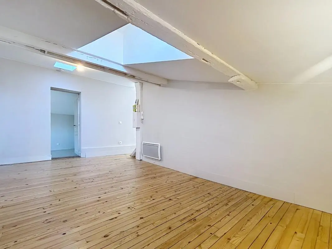 Flat Rue de Metz in Toulouse