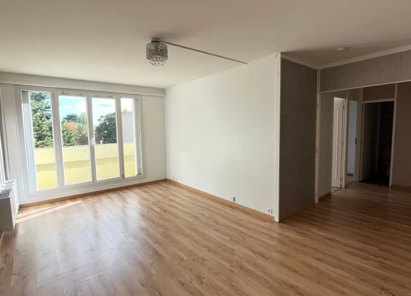 Appartement Rue Frédéric et Irène Joliot Curie à Reims